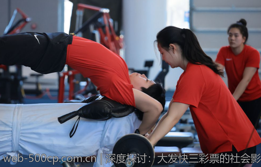 深度探讨：大发快三彩票的社会影响与争议